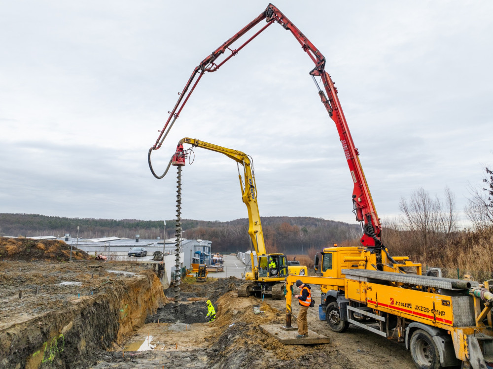 Osprzęt wiertniczy - wiertnica do pali CFA 34 kNm