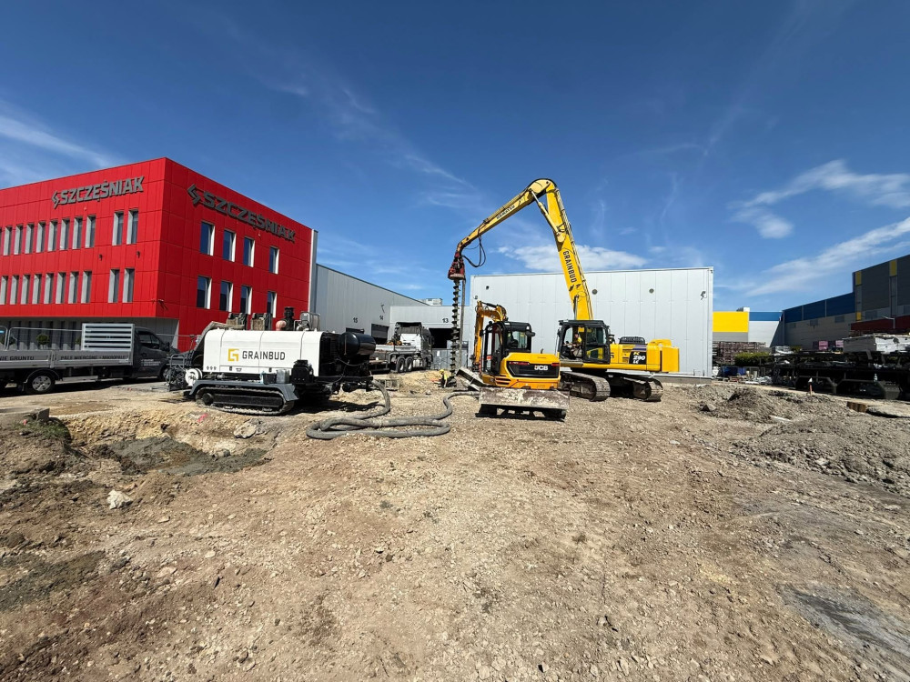 Wynajem kompletnego zestawu do pali CFA - Wiertnica CFA + pompa + JCB - zdjęcie 3