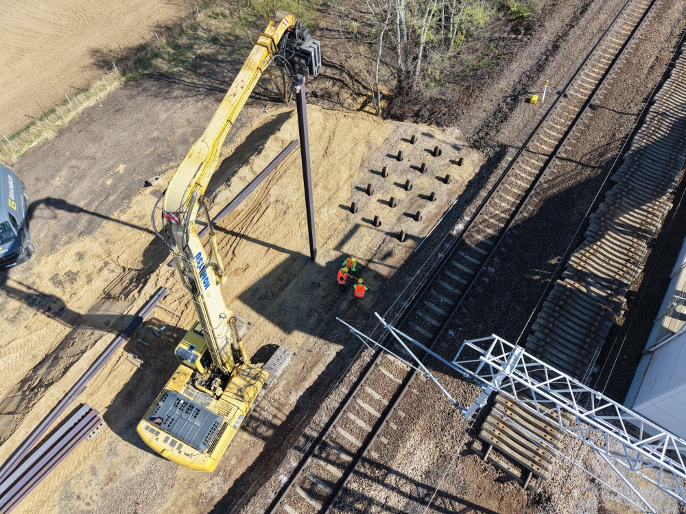 Wynajem koparki z wibromłotem - Komatsu PC350 + SAVE SVTH 35 - zdjęcie 6